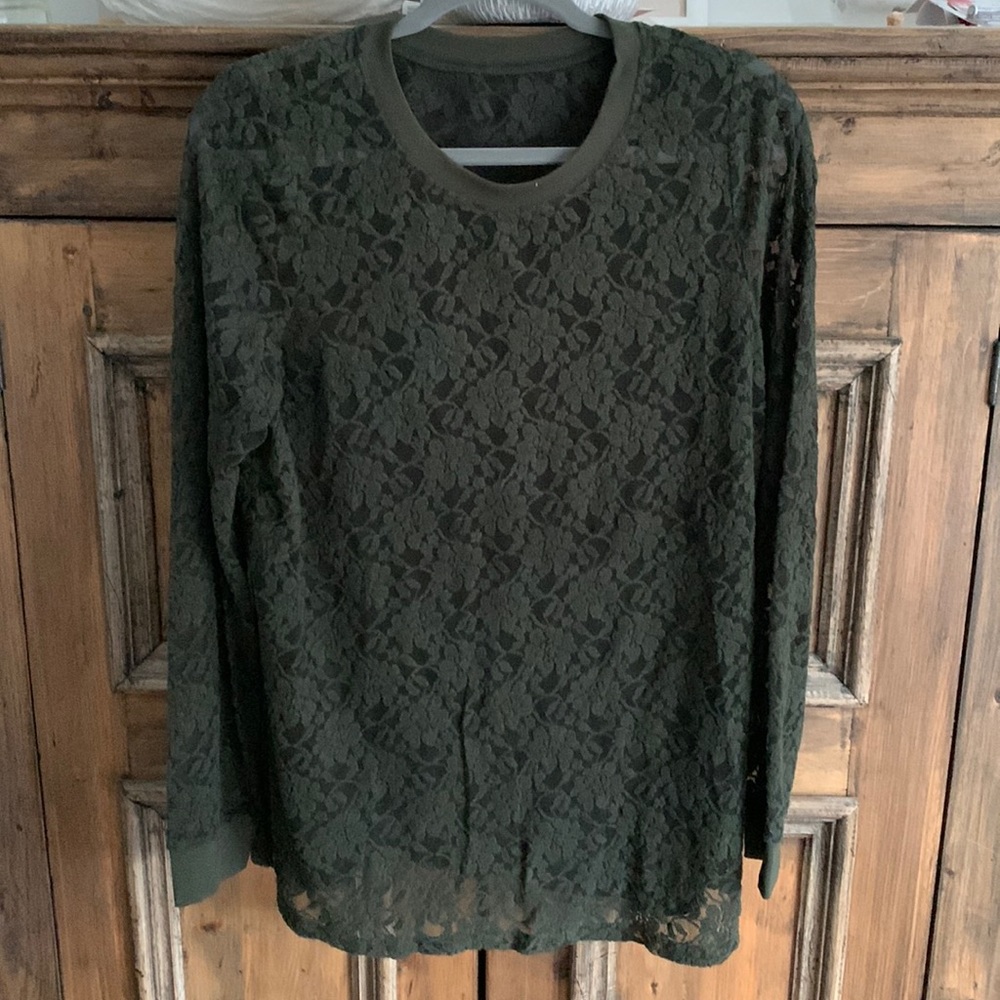 Lace top